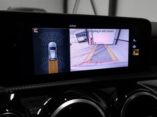 Mercedes-Benz A-KLASSE 180 Business Solution AMG | Widescreen | Camera | NET! |