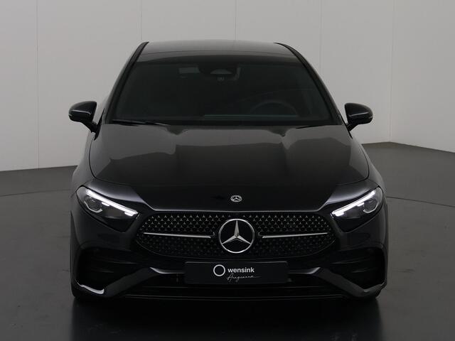 Mercedes-Benz A-KLASSE 180 Star Edition AMG Line | elektrisch glazen panorama-dak | Night pakket | 19" AMG Velgen | Multi-beam |