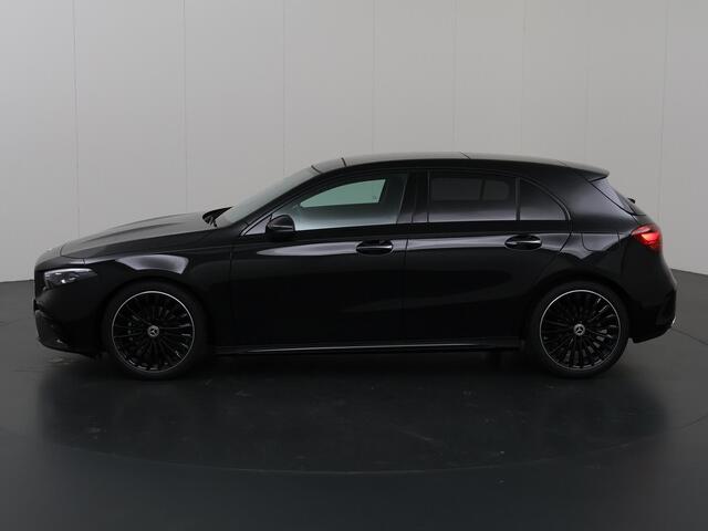 Mercedes-Benz A-KLASSE 180 Star Edition AMG Line | elektrisch glazen panorama-dak | Night pakket | 19" AMG Velgen | Multi-beam |