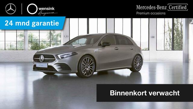 Mercedes-Benz A-KLASSE 250 e Business Solution AMG Limited | Night | Widescreen | 19" multispaaks velgen (hoogglans zwart) | Achteruitrijcamera | Stoelverwarming |
