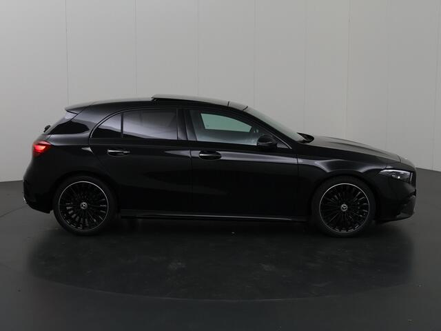 Mercedes-Benz A-KLASSE 180 Star Edition AMG Line 180 Star Edition AMG Line Plus | Night | Panoramadak | Multispaaks velgen | Stoelverwarming | Sfeerverlichting |