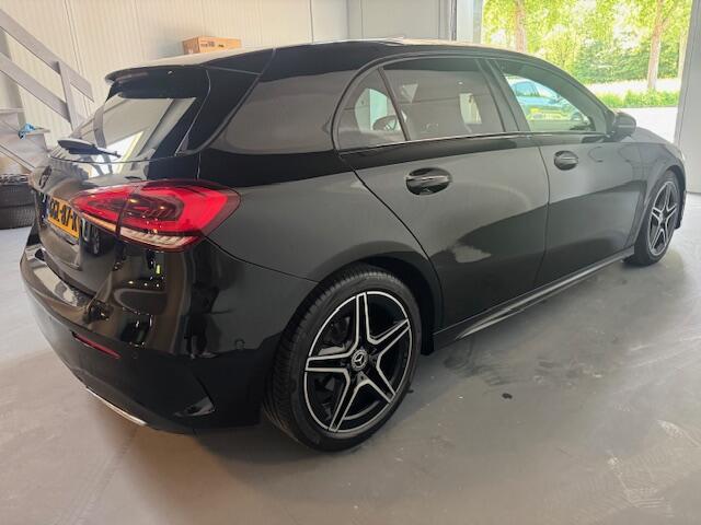 Mercedes-Benz A-KLASSE 180 d AMG BLACK EDITION !! *** Bezichtiging op afspraak ***