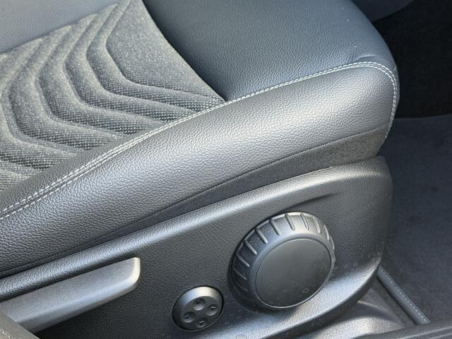 Mercedes-Benz A-KLASSE 250 e Star Edition / Camera / Navigatie