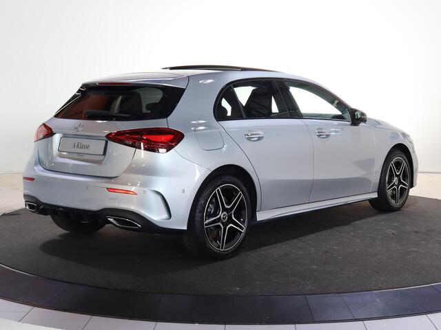 Mercedes-Benz A-KLASSE 250e Business Solution AMG | Panoramaschuifdak | Premium Plus | Head-up display | Dodehoekassistent |