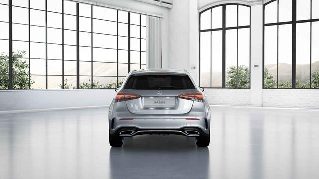 Mercedes-Benz A-KLASSE 180 Business Solution AMG | Panoramadak | Widescreen | Sfeerverlichting | Achteruitrijcamera | Stoelverwarming |