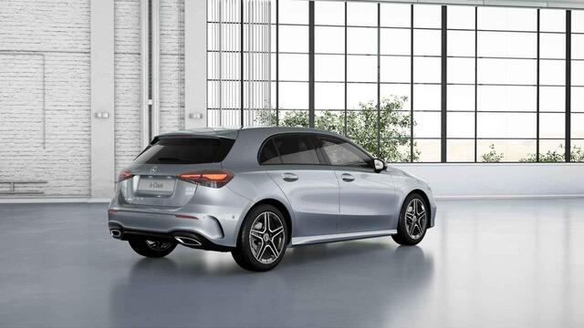 Mercedes-Benz A-KLASSE 180 Business Solutions AMG | Panoramadak | Widescreen | Sfeerverlichting | Achteruitrijcamera | Stoelverwarming |