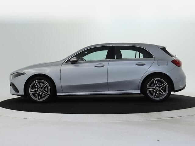 Mercedes-Benz A-KLASSE 250 e Plug-In Hybride AMG Sportpakket | Sfeerverlichting | Keyless Go | Parkeerpakket met Camera | CarPlay | Inclusief 24 maanden Mercedes-Benz Certified garantie voor Europa.