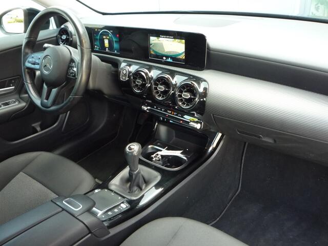 Mercedes-Benz A-KLASSE 180 (136Pk) Clima Cruise Camera Winterbanden Géén Afleverkosten