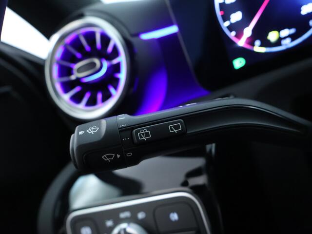 Mercedes-Benz A-KLASSE 250 e Business Solution AMG | Nightpakket | Parkeerpakket met achteruitrijcamera | KEYLESS GO | Sfeerverlichting |