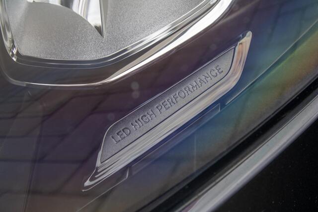 Mercedes-Benz A-KLASSE 250 e PANO CAMERA STOELVERWARMING LED