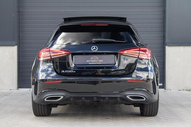 Mercedes-Benz A-KLASSE 250 e PANO CAMERA STOELVERWARMING LED