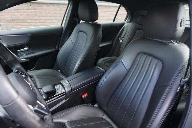 Mercedes-Benz A-KLASSE 180 Luxury/Sportstoelen/Vol leer/Camera/ Widescreen/Carplay.