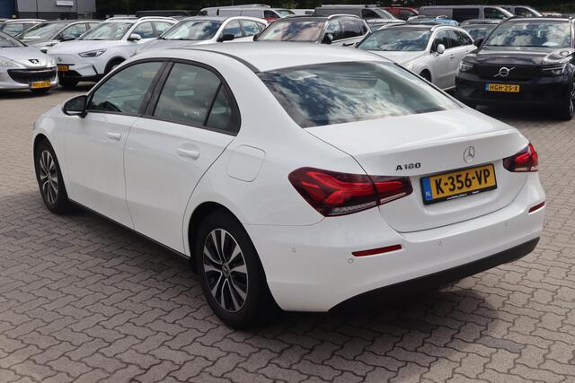 Mercedes-Benz A-KLASSE 180 Business Solution Adaptive Cruise Control, Climate Control, Stoelverwarming