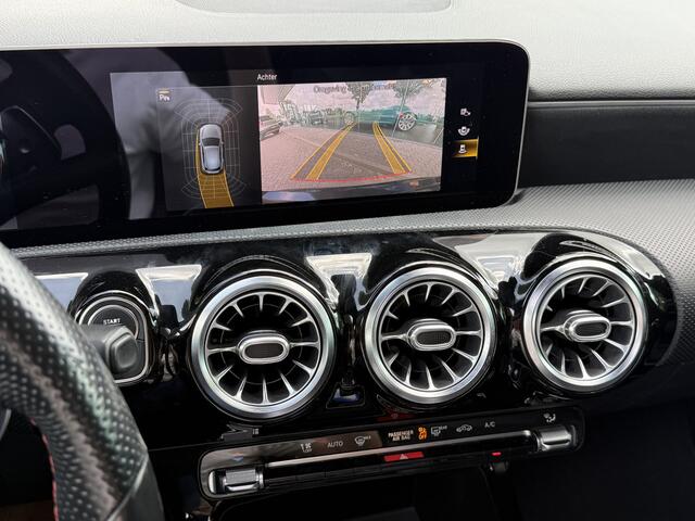 Mercedes-Benz A-KLASSE 200 Business Solution AMG ** Panodak ** LED ** Carplay ** APK 11-2027!! ** Dealeronderhouden