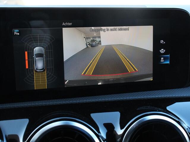 Mercedes-Benz A-KLASSE 200 Automaat Advantage Navigatie Apple Carplay/Android Auto Camera Adaptive cruise control Stoelverwarming Parkeer sensoren