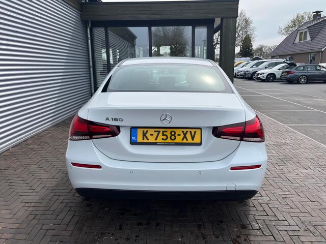Mercedes-Benz A-KLASSE 180 Business Solution