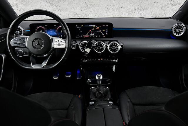 Mercedes-Benz A-KLASSE 160 Business Solution AMG | Camera | Stoelverwarming | Half leder | LED koplampen