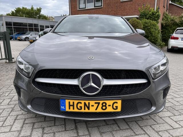Mercedes-Benz A-KLASSE 180 d Business Solution AMG / 147.000km