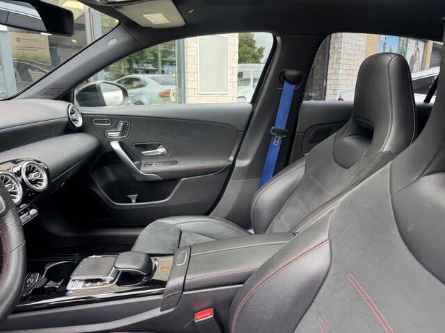 Mercedes-Benz A-KLASSE 200d Panoramadak Amg Pakket Matrix Led