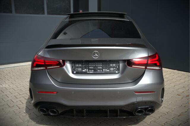 Mercedes-Benz A-KLASSE 200 Launch Edition Premium Plus AMG | Panoramadak | Stoelverwarming | Memory Seat | Camera | Multibeam | Navigatie | Cruise Control |