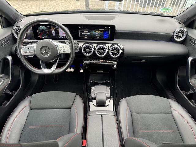 Mercedes-Benz A-KLASSE 200 AMG Line