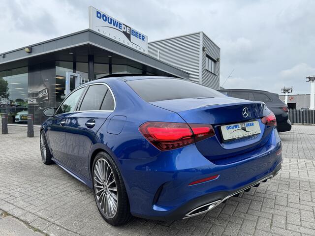 Mercedes-Benz A-KLASSE 250 e AMG Line Panorama | Widescreen | Distronic