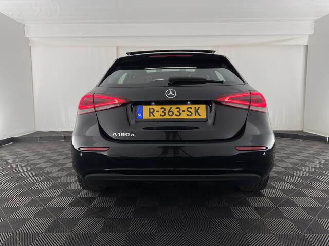 Mercedes-Benz A-KLASSE 180 d Advantage (INCL. BTW) *PANO | WIDE-SCREEN-DIGI-COCKPIT | AMBIENT-LIGHT | FULL-LED | SURROUND-VIEW | NAVI-FULLMAP | LEDER-MICROFIBRE | 17''ALU*