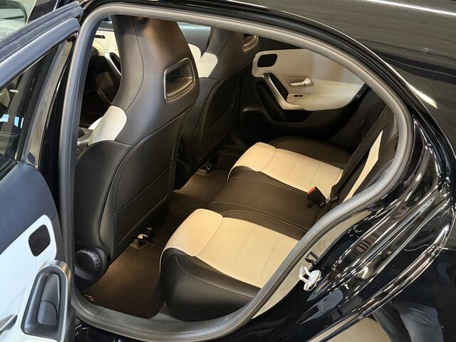Mercedes-Benz A-KLASSE 180 Business Solution AMG | Sfeerverlichting | Leder | Stoelverwarming
