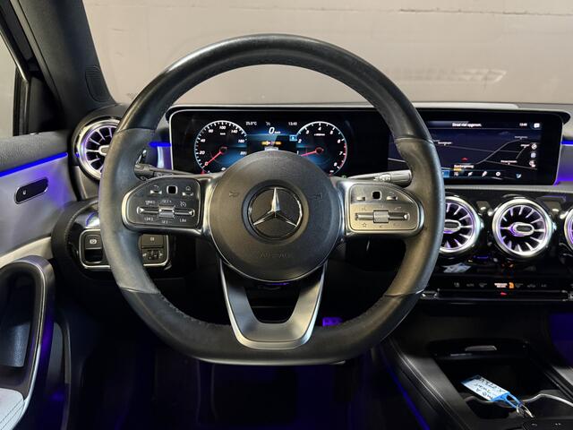 Mercedes-Benz A-KLASSE 180 Business Solution AMG | Sfeerverlichting | Leder | Stoelverwarming