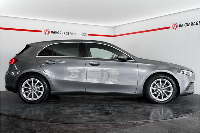 Mercedes-Benz A-KLASSE 180 Business Solution AMG|Widescreen|Ambientlight|Nederlandseauto