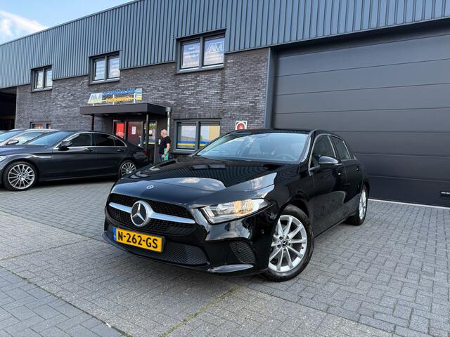 Mercedes-Benz A-KLASSE 180 Advantage | 1E EIGENAAR | 12MND GARANTIE | CRUISE | DAB | CARPLAY | CAMERA | AIRCO |