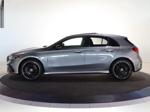 Mercedes-Benz A-KLASSE 250e Business Solution AMG | Panoramaschuifdak | Premium Plus | Head-up display | Dodehoekassistent |