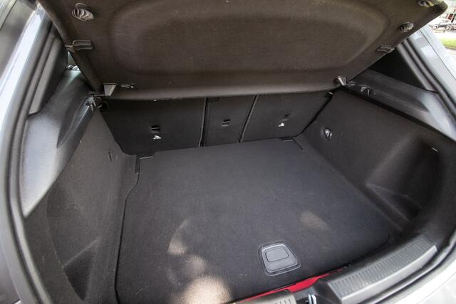 Mercedes-Benz A-KLASSE 200 Premium Plus Automaat - Navi | Camera | Stoelverwarming | Sfeerverlichting