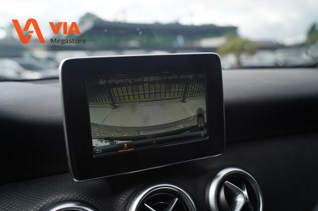 Mercedes-Benz A-KLASSE 200 AMG | PDC | ECC | LED | Halfleer | Camera | Stoelverw. | Cruise |