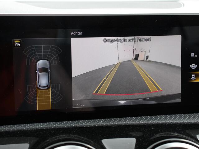 Mercedes-Benz A-KLASSE 200 163pk Automaat Advantage Proressive Style Navigatie Virtual Cockpit Climate control Half leder Camera Parkeer Sensoren Lichtmetalen Velgen Cruise Control Stoelverwarming