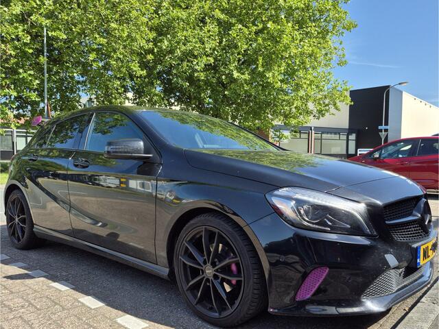 Mercedes-Benz A-KLASSE BWJ 2017 | 180 d Business Solution | CLIMA | NAVI | CAMERA A | SPORSTOELEN | LEDER/STOF | PDC 2X | LED/XENON | AMG SPOILER | DONKER GLAS |