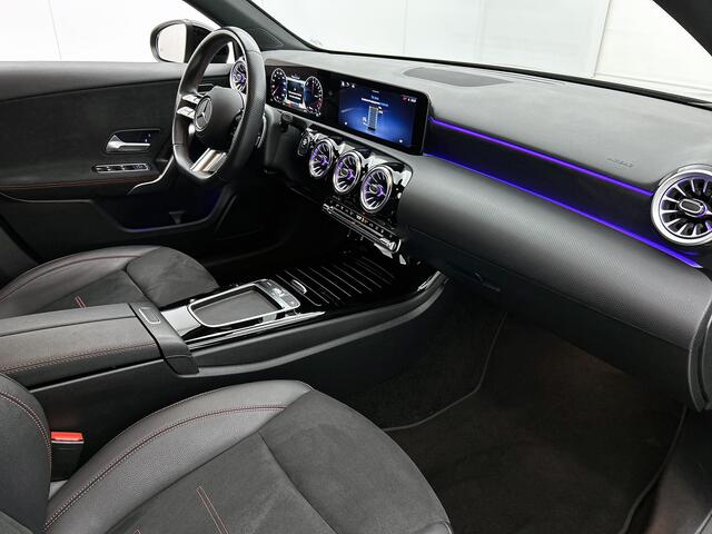 Mercedes-Benz A-KLASSE 250 e Star Edition AMG Line Inclusief 24 maanden Mercedes-Benz Certified garantie voor Europa.