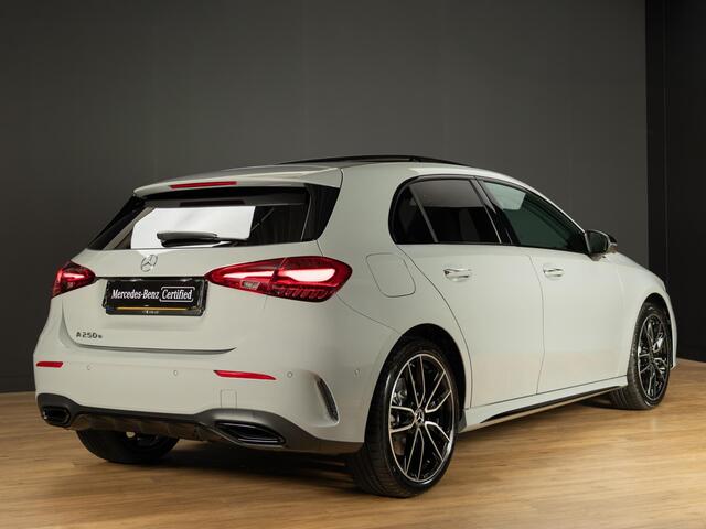Mercedes-Benz A-KLASSE Hatchback 250 e Business Solution AMG Premium PLUS | Panorama dak