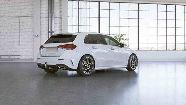 Mercedes-Benz A-KLASSE 180 Business Solution AMG | Night | Panoramadak | Trekhaak | Keyless | Memory | Premium Sound | Multibeam | Widescreen |