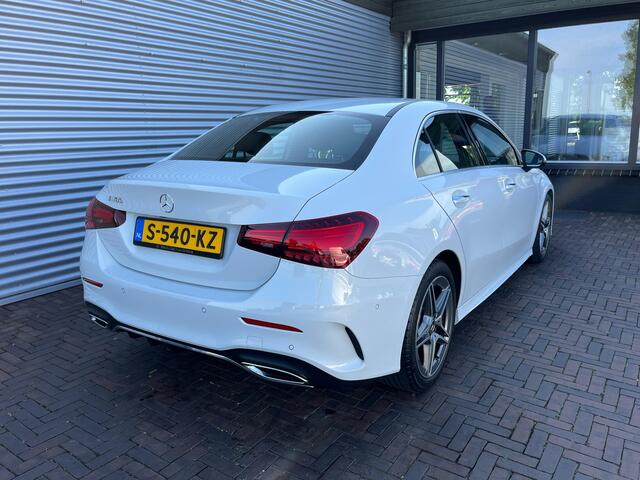 Mercedes-Benz A-KLASSE 180 AMG Line