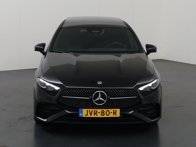 Mercedes-Benz A-KLASSE 180 Business Solution AMG | Premium Plus | Panoramadak | HUD | Stoelverwarming | Parkeercamera | Multibeam LED | Keyless Entry/Go | Apple Carplay/Android Auto |