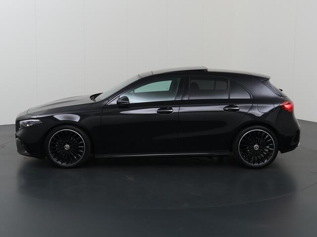 Mercedes-Benz A-KLASSE 180 Business Solution AMG | Premium Plus | Panoramadak | HUD | Stoelverwarming | Parkeercamera | Multibeam LED | Keyless Entry/Go | Apple Carplay/Android Auto |
