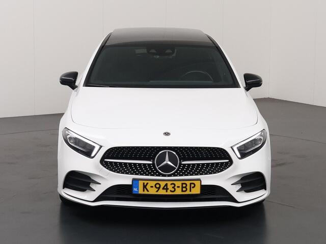 Mercedes-Benz A-KLASSE 180 Business Solution AMG | Night | Panoramadak | Trekhaak | Keyless | Memory | Premium Sound | Multibeam | Widescreen |