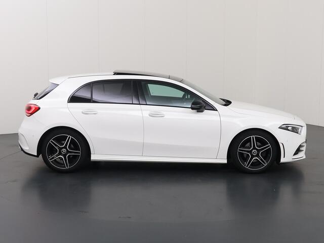 Mercedes-Benz A-KLASSE 180 Business Solution AMG | Night | Panoramadak | Trekhaak | Keyless | Memory | Premium Sound | Multibeam | Widescreen |