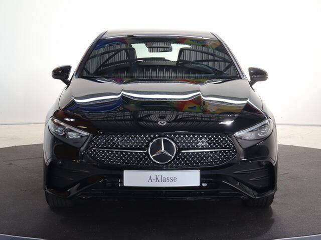 Mercedes-Benz A-KLASSE 250 e Business Solution AMG | Panoramaschuifdak | Stoelverwarming | Achteruitrijcamera | MULTIBEAM LED |