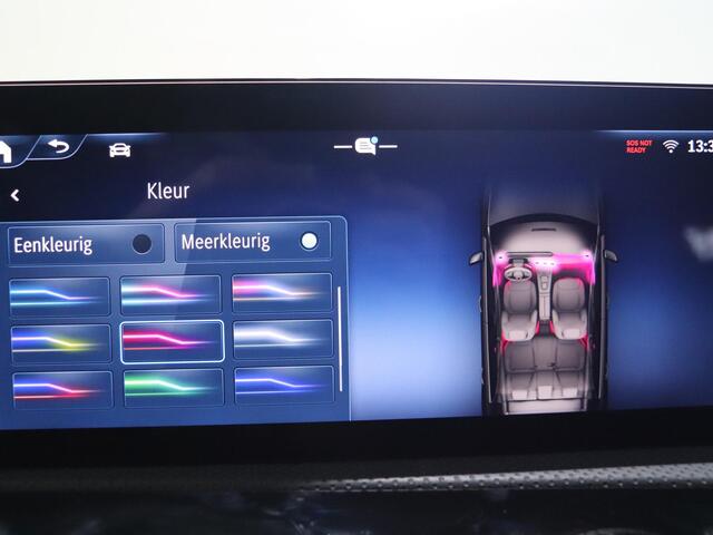 Mercedes-Benz A-KLASSE 250 e Business Solution AMG | Panoramaschuifdak | Stoelverwarming | Achteruitrijcamera | MULTIBEAM LED |