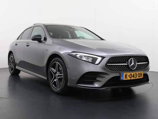 Mercedes-Benz A-KLASSE 250 e Business Solution AMG Limited | Pano | AppleCarplay/AndroidAuto | Dodehoekdetectie