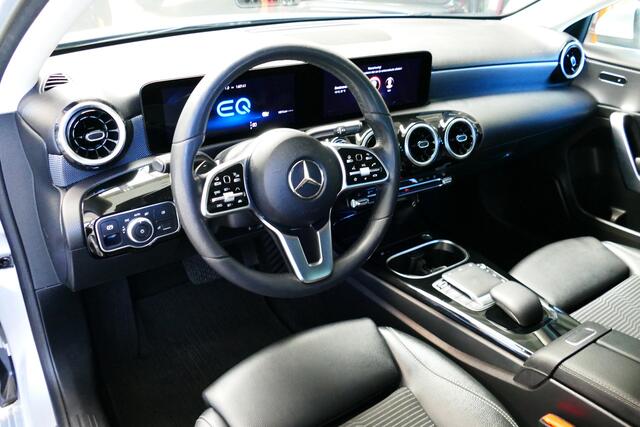 Mercedes-Benz A-KLASSE 250 e Carplay/Android, Navi, Clima, StoelVerw, Full Led, Haak 1600kg