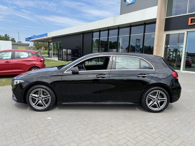 Mercedes-Benz A-KLASSE 250 e Business Solution AMG Limited Navi I Camera I LED