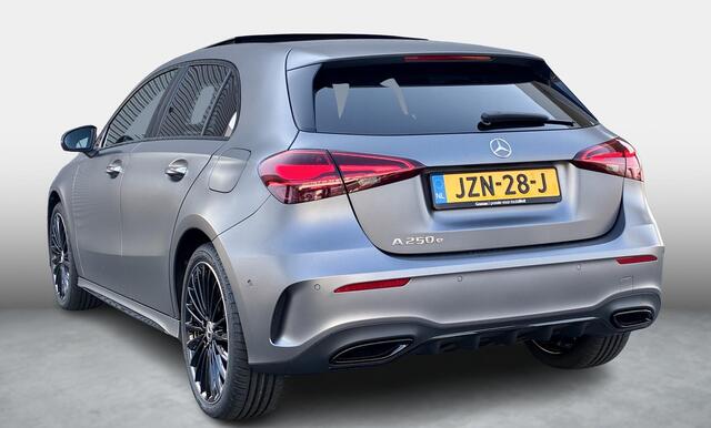 Mercedes-Benz A-KLASSE 250 e AMG Line